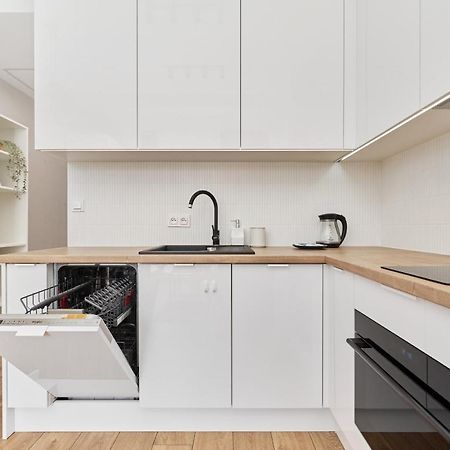Apartment By The Oder River Wroclaw By Noclegi Renters Exterior photo