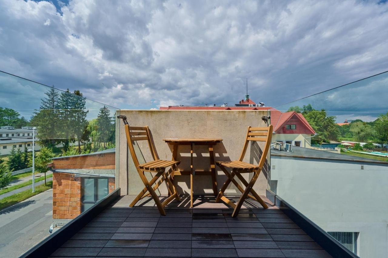 Apartment By The Oder River Wroclaw By Noclegi Renters Exterior photo