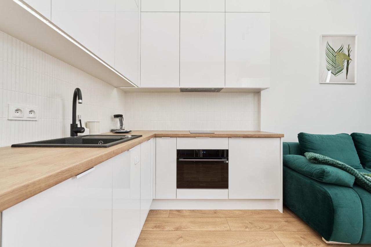 Apartment By The Oder River Wroclaw By Noclegi Renters Exterior photo